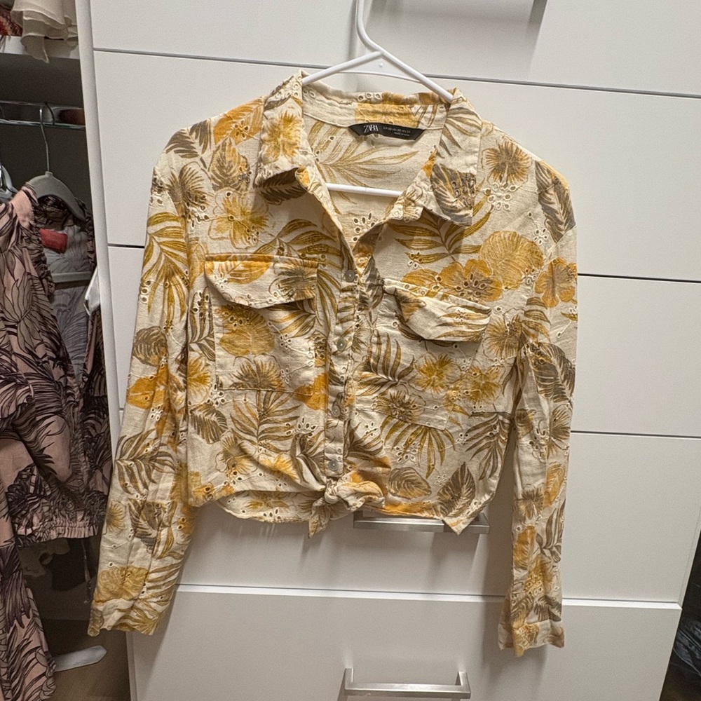 Zara Button-Down Shirt with Yellow and Cream Floral Design